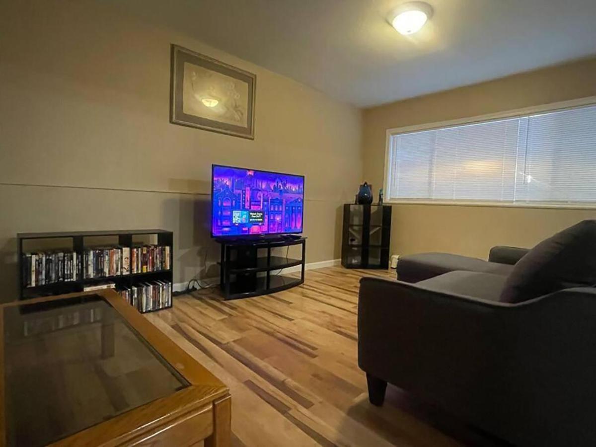 Centrally Located 2Br Spacious High-Speed Internet Анкъридж Екстериор снимка