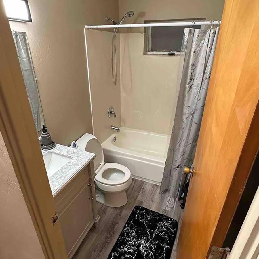 Centrally Located 2Br Spacious High-Speed Internet Анкъридж Екстериор снимка
