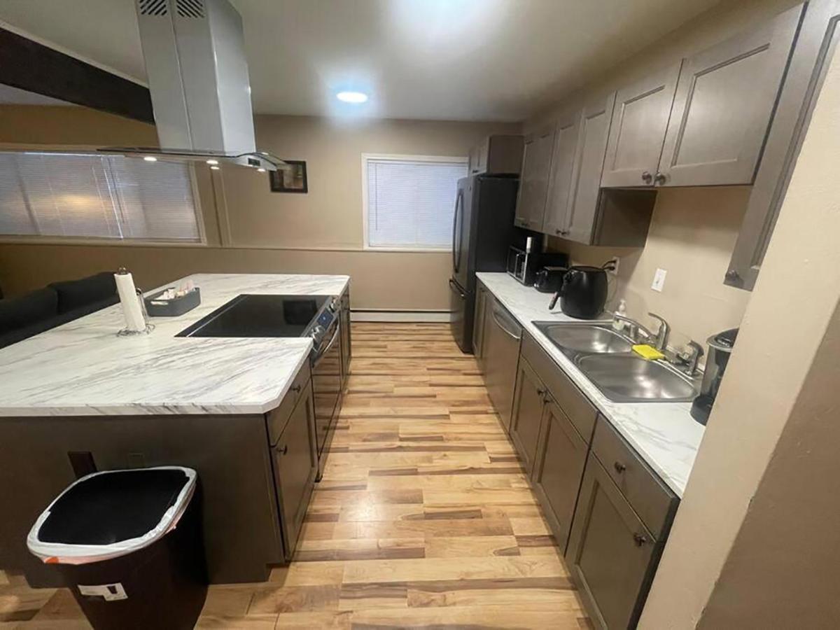 Centrally Located 2Br Spacious High-Speed Internet Анкъридж Екстериор снимка