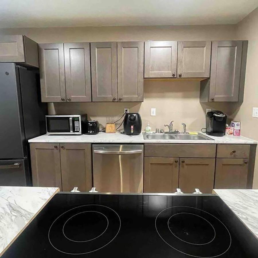 Centrally Located 2Br Spacious High-Speed Internet Анкъридж Екстериор снимка