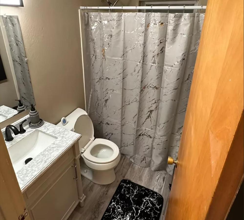 Centrally Located 2Br Spacious High-Speed Internet Анкъридж Екстериор снимка