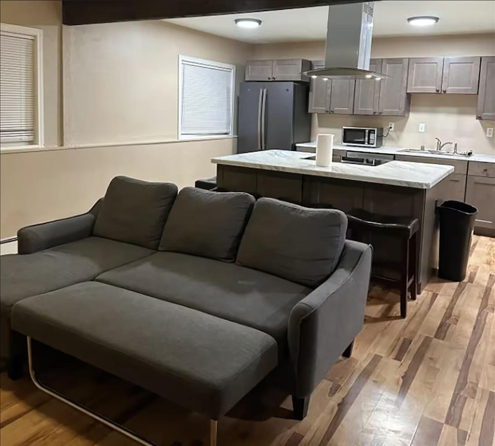 Centrally Located 2Br Spacious High-Speed Internet Анкъридж Екстериор снимка